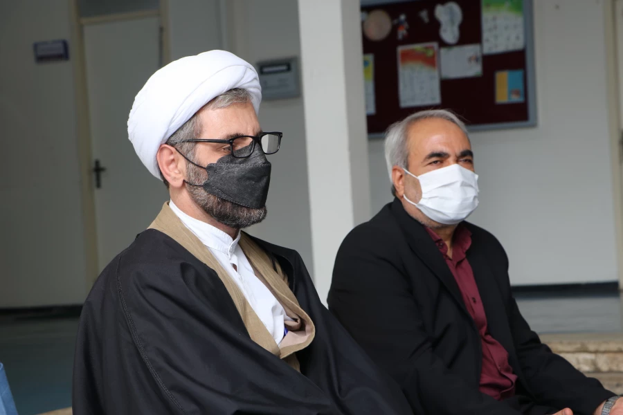 دیدار ونشست صمیمانه سرپرست مدیریت امور پردیس های استان آذربایجانشرقی با کارکنان پردیس های فاطمه الزهرا و علامه امینی برگزار شد 5