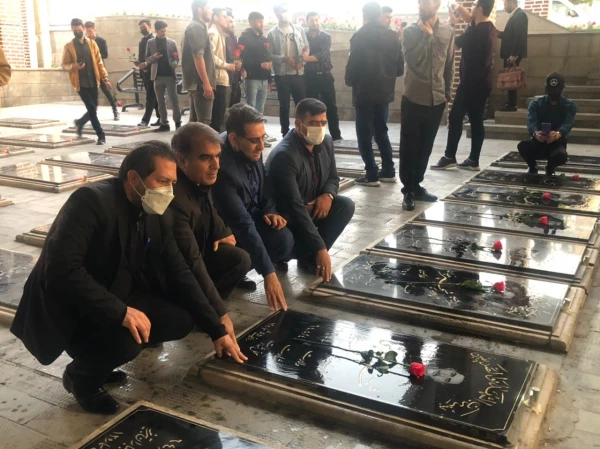 مراسم ضیافت شهدا با همکاری دفتر نهاد مقام معظم رهبری و امور شاهد و ایثارگران دانشگاه فرهنگیان استان آذربایجان شرقی 2