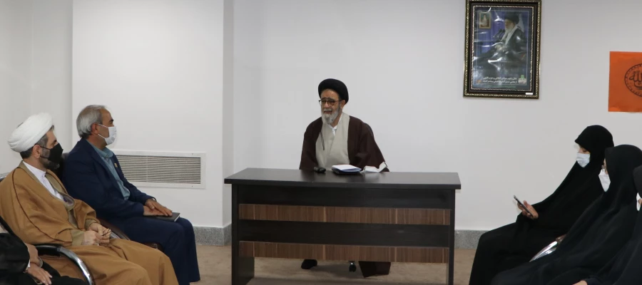 مراسم تجلیل از حافظان ،قاریان وفعالان قرآنی دانشگاه فرهنگیان استان آذربایجان شرقی با حضور نماینده ولی فقیه وامام جمعه محبوب تبریز برگزار شد. 4