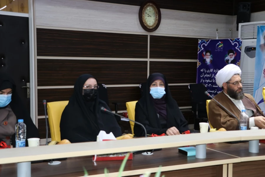 آیین گرامیداشت هفته معلم و دهه سرآمدی آموزش 11