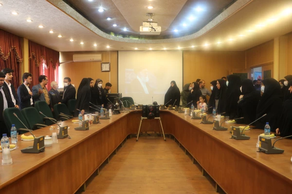 دکتر خدیوی  در مراسم گرامیداشت فتح خرمشهر : آزادی خرمشهر با اتحاد و همدلی سپاه، بسیج و نیروهای مردمی محقق شد

 3