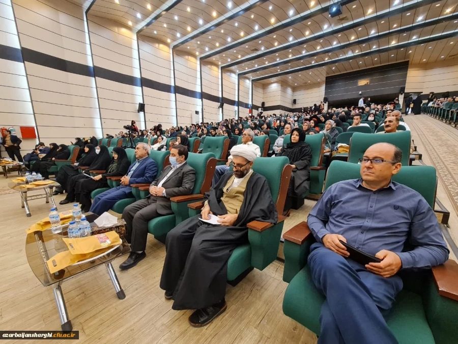 جشن دانش آموختگی دانشجومعلمان ورودی 1397 پردیس فاطمه الزهرا(س) تبریز
 2