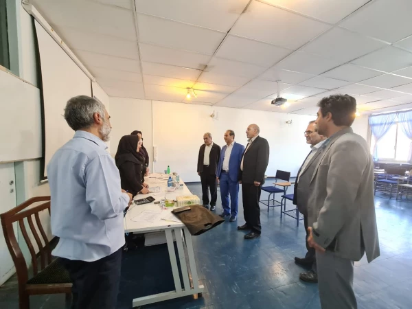 بازدید آقای علی زمانی و عباس بروغنی از روند برگزاری مصاحبه معرفی شدگان چند برابر ظرفیت پردیس های استان آذربایجان شرقی 3