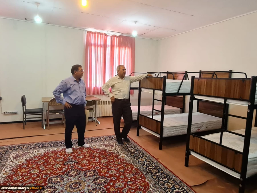 بازدید دکتر انصاری راد از آماده سازی پردیس فاطمه الزهرا تبریز برای آغاز آموزش حضوری دانشجویان در نیمسال تحصیلی جدید 1401 15
