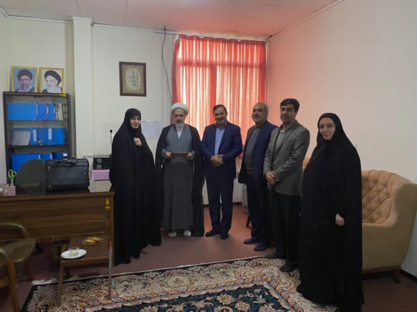 بازدید حجت الاسلام و المسلمین تقوی و دکتر علی خاکی از پردیس های دانشگاه فرهنگیان استان آذربایجان شرقی
 3