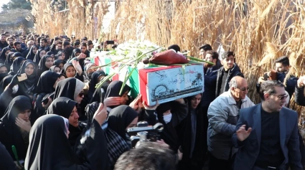 تدفین شهید گمنام هشت سال دفاع مقدس دردانشگاه فرهنگیان استان آذربایجان شرقی 7