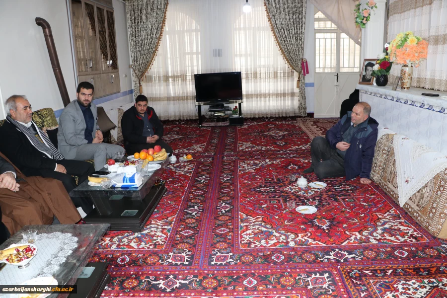 پیگیری امور خانواده های شهدا و ایثارگران رسالت و وظیفه مهم مسئولان ومدیران کشور است 2