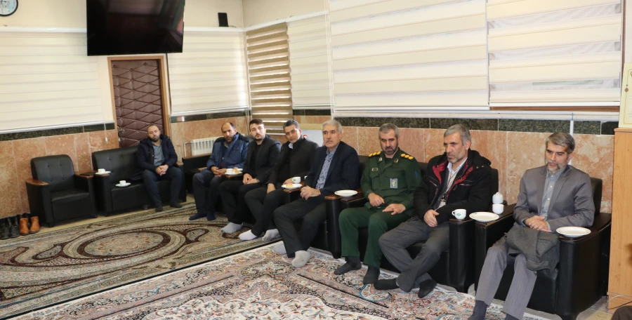 دیدار هیات رئیسه دانشگاه با فرمانده سپاه تبریز همزمان با ولادت امام حسین (ع) و روز پاسدار 2