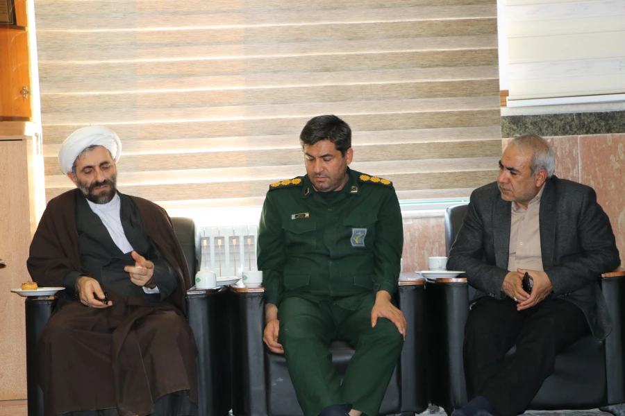 دیدار هیات رئیسه دانشگاه با فرمانده سپاه تبریز همزمان با ولادت امام حسین (ع) و روز پاسدار 2