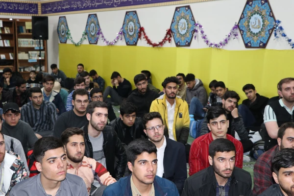 دانشجویان  پردیس های  الزهرا(س) و پردیس علامه امینی دانشگاه فرهنگیان آذربایجان شرقی در قالب اردوی راهیان نور به مناطق عملیاتی کشور جنوب اعزام شدند. 2