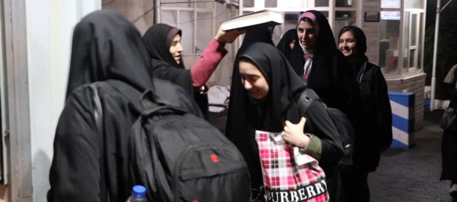 دانشجویان  پردیس های  الزهرا(س) و پردیس علامه امینی دانشگاه فرهنگیان آذربایجان شرقی در قالب اردوی راهیان نور به مناطق عملیاتی کشور جنوب اعزام شدند. 2