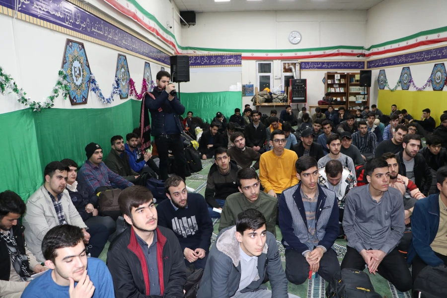 دانشجویان  پردیس های  الزهرا(س) و پردیس علامه امینی دانشگاه فرهنگیان آذربایجان شرقی در قالب اردوی راهیان نور به مناطق عملیاتی کشور جنوب اعزام شدند. 2