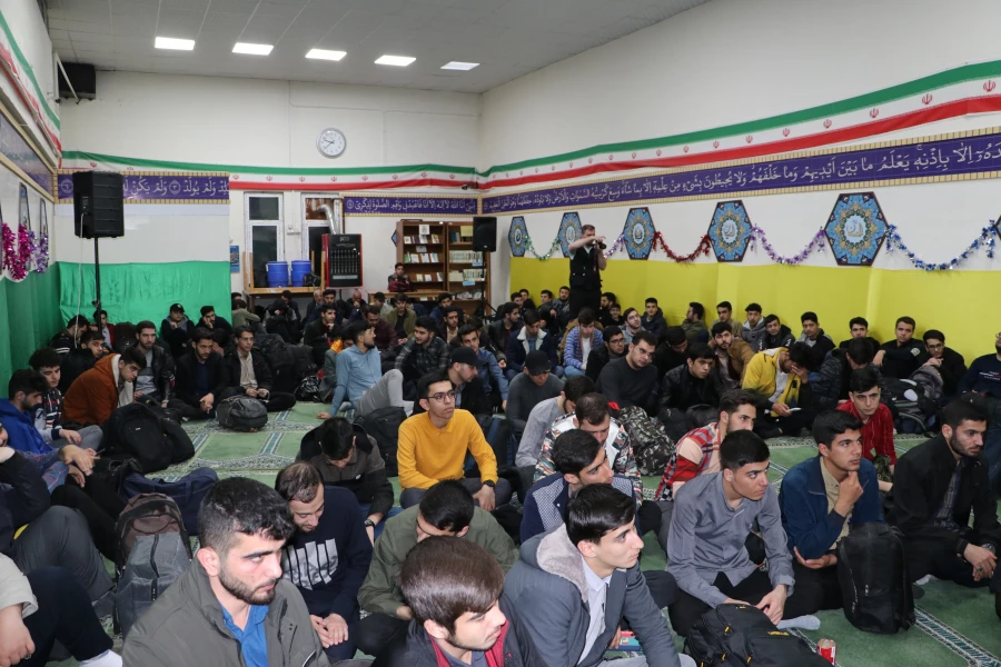 دانشجویان  پردیس های  الزهرا(س) و پردیس علامه امینی دانشگاه فرهنگیان آذربایجان شرقی در قالب اردوی راهیان نور به مناطق عملیاتی کشور جنوب اعزام شدند. 2