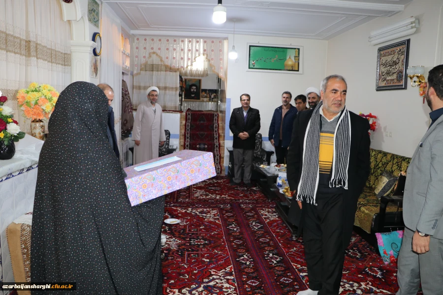 دیدار رئیس و هیئت رییسه دانشگاه فرهنگیان استان  آذربایجان شرقی با خانواده های معظم ومعزز سرداران شهید میرحسین و میرحسن امجدی 8