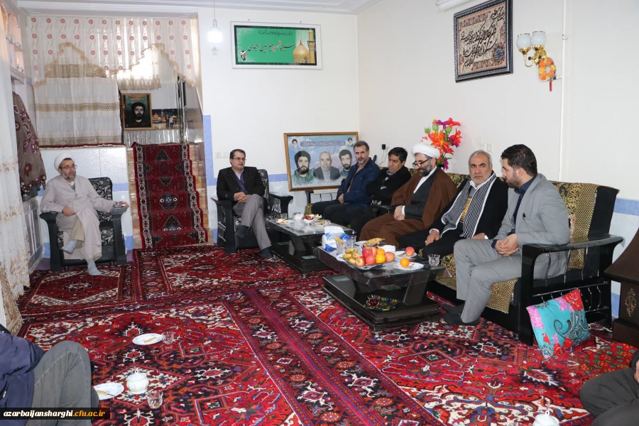 دیدار رئیس و هیئت رییسه دانشگاه فرهنگیان استان  آذربایجان شرقی با خانواده های معظم ومعزز سرداران شهید میرحسین و میرحسن امجدی 5