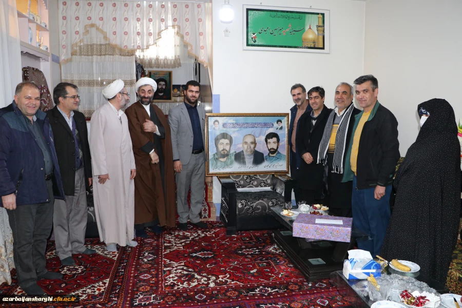دیدار رئیس و هیئت رییسه دانشگاه فرهنگیان استان  آذربایجان شرقی با خانواده های معظم ومعزز سرداران شهید میرحسین و میرحسن امجدی 10