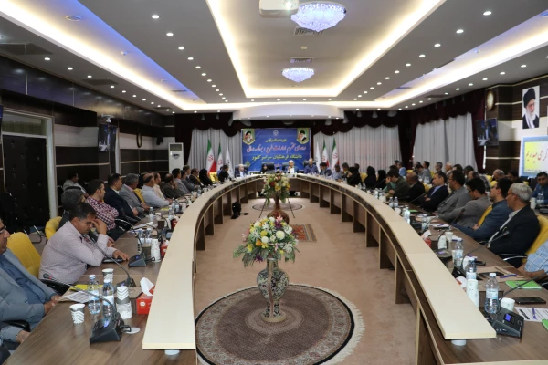 نشست هم افزایی روسای ادارات طرح ، برنامه و مالی دانشگاه فرهنگیان سراسر کشور 11