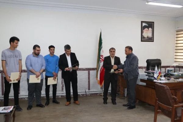 تجلیل از دانشجویان ممتاز شاهد و ایثارگر دانشگاه فرهنگیان استان آذربایجان شرقی 6
