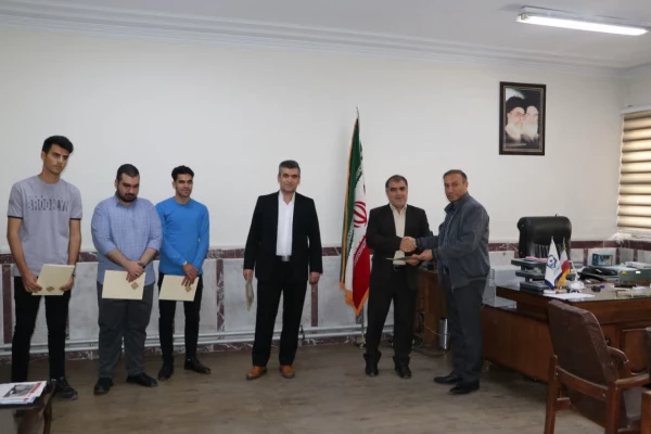 تجلیل از دانشجویان ممتاز شاهد و ایثارگر دانشگاه فرهنگیان استان آذربایجان شرقی 8