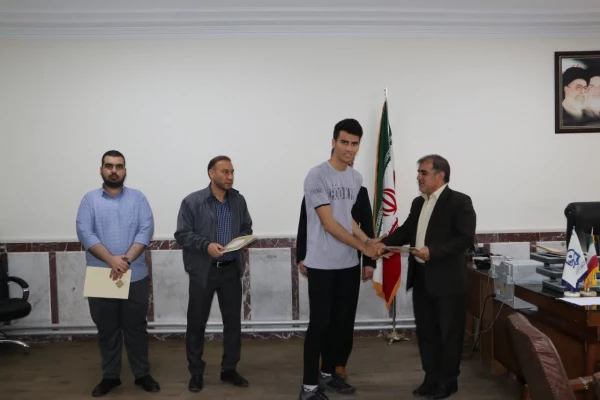 تجلیل از دانشجویان ممتاز شاهد و ایثارگر دانشگاه فرهنگیان استان آذربایجان شرقی 14