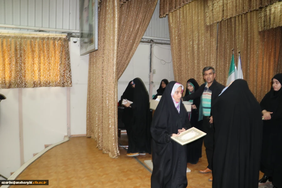 تجلیل از دانشجویان ممتاز شاهد و ایثارگر دانشگاه فرهنگیان استان آذربایجان شرقی 23