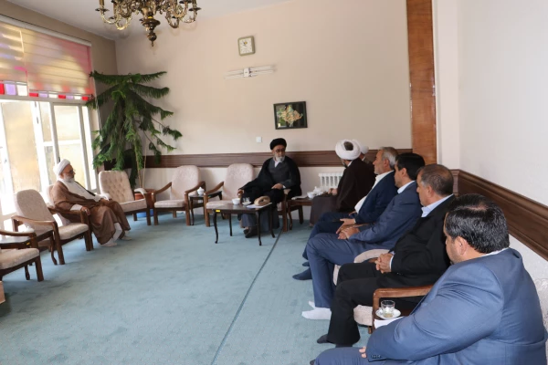 آیین تکریم و معارفه سرپرست امور پردیس های دانشگاه فرهنگیان استان آذربایجان شرقی برگزار شد 3