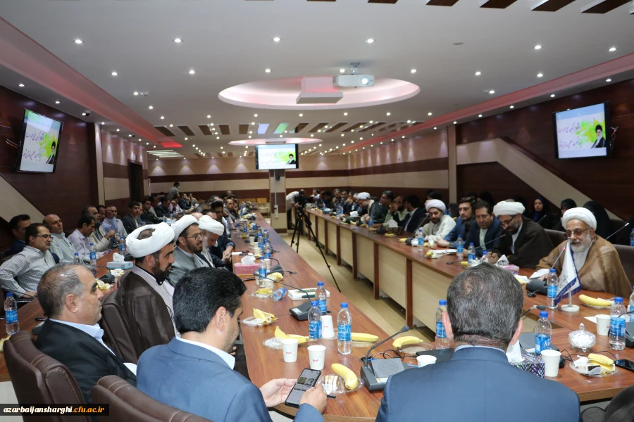 آیین تکریم و معارفه سرپرست امور پردیس های دانشگاه فرهنگیان استان آذربایجان شرقی برگزار شد 15