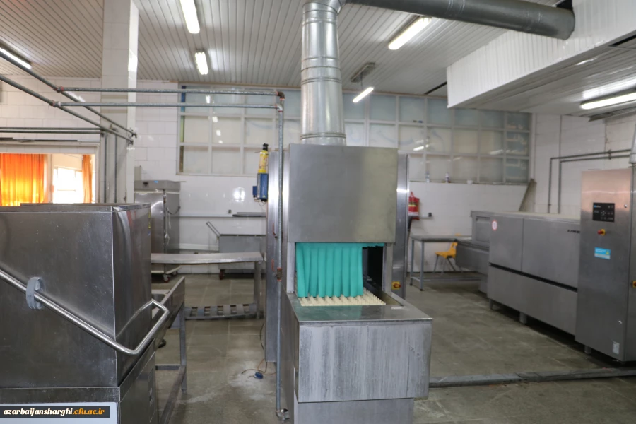 بازدید رئیس و هیت رئیسه دانشگاه فرهنگیان آذربایجان شرقی  از سلف سرویس دانشگاه تبریز 14