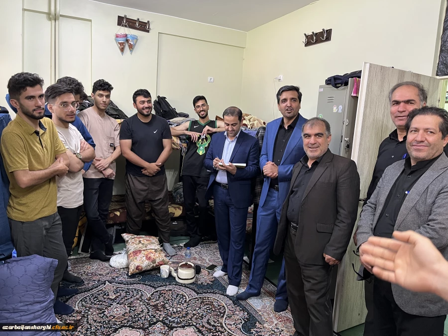 دیدار ریاست دانشگاه فرهنگیان استان با دانشجویان سراهای دانشجویی علامه امینی تبریز 7