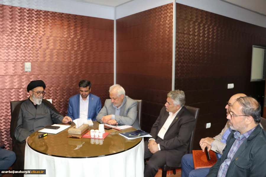 دیدار با نماینده ولی فقیه و امام جمعه محبوب تبریز 4