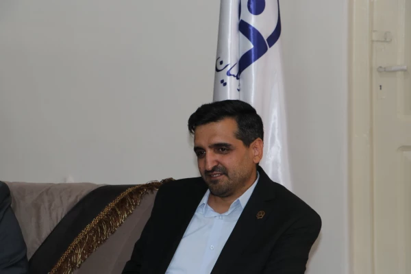 دیدار دکتر احمدی رئیس دانشگاه با فرمانده حوزه بسیج کارکنان شهید عبدالهی و معاون اداره کل حقظ آثار و نشر ارزشهای دفاع مقدس تبریز  11