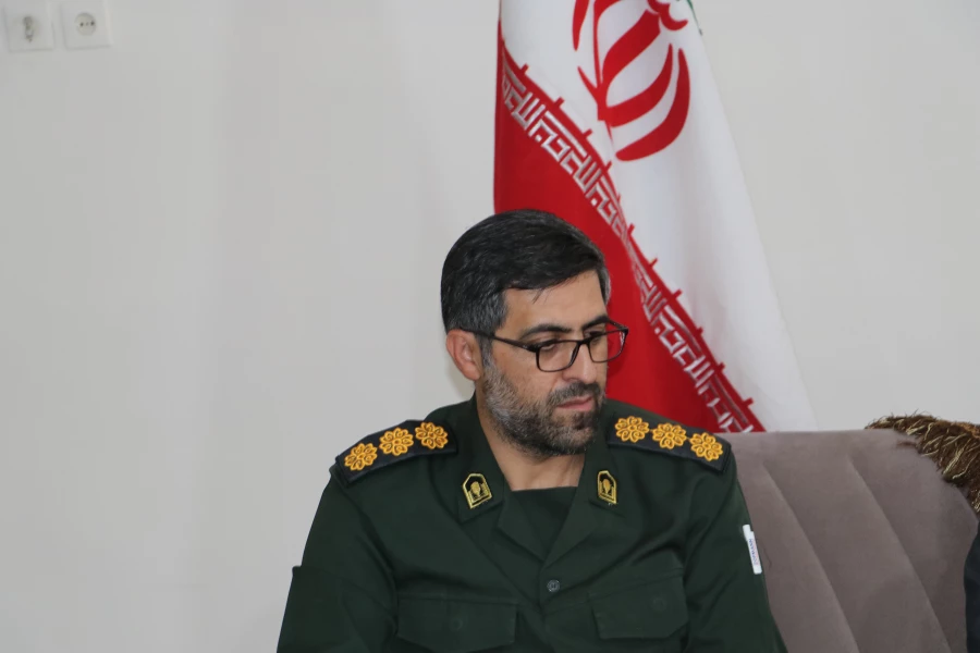 دیدار دکتر احمدی رئیس دانشگاه با فرمانده حوزه بسیج کارکنان شهید عبدالهی و معاون اداره کل حقظ آثار و نشر ارزشهای دفاع مقدس تبریز  12