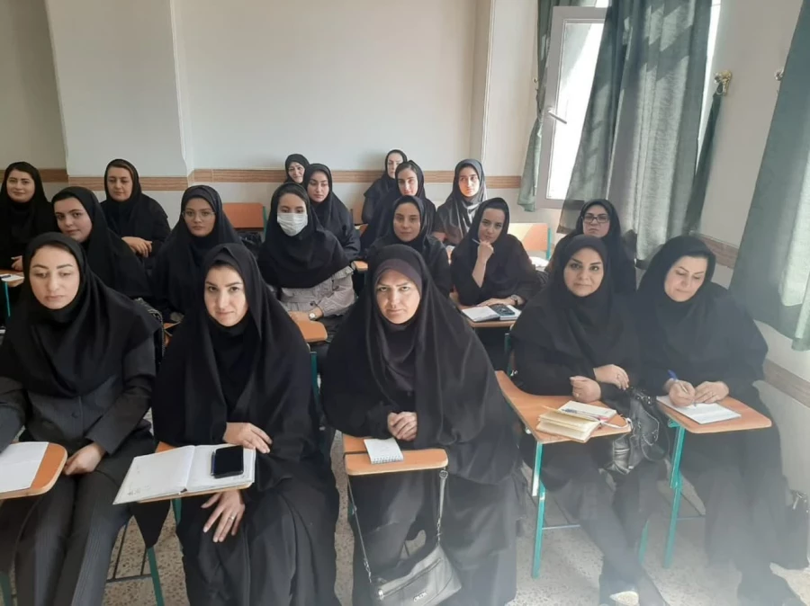 برگزاری دوره ی توانمند سازی معلمان مدارس غیر دولتی در دانشگه فرهنگیان آذربایجان شرقی 6