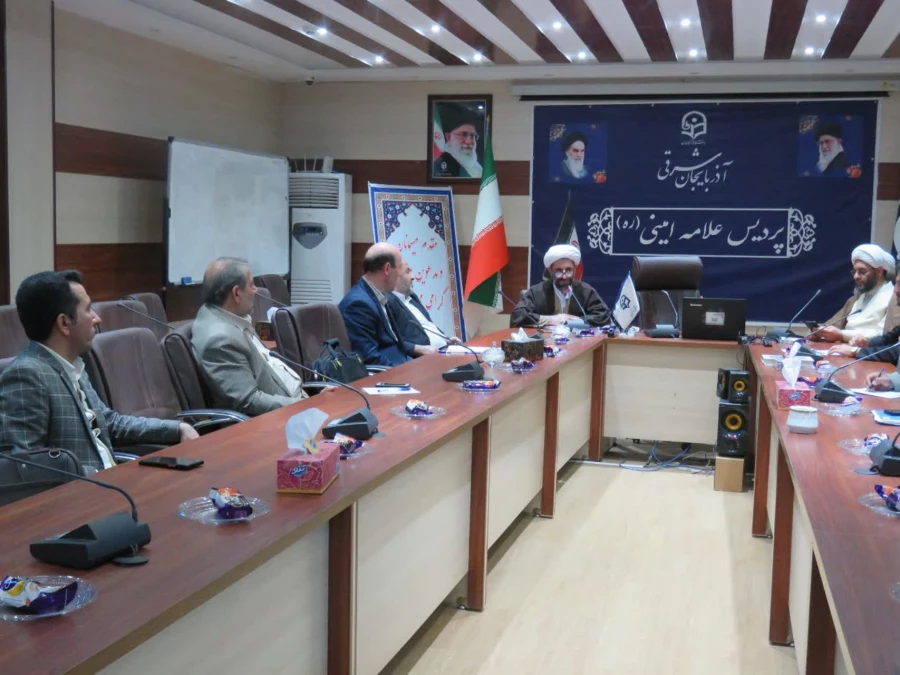 نشست هم اندیشی استادان معارف اسلامی دانشگاه فرهنگیان استان
 5