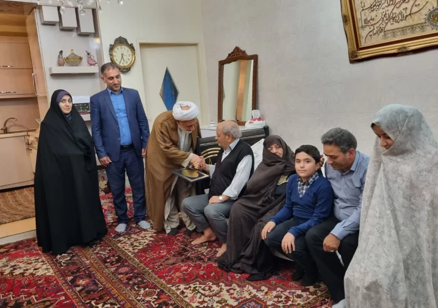 " گرامیداشت یاد و خاطره شهدا در دیدار با خانواده معظم شهدا " 2