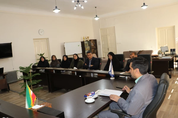 برگزاری جلسه شورای ارتقای سلامت کارکنان ودانشجویان در کمیته تغذیه دانشگاه فرهنگیان آذربایجان شرقی 4