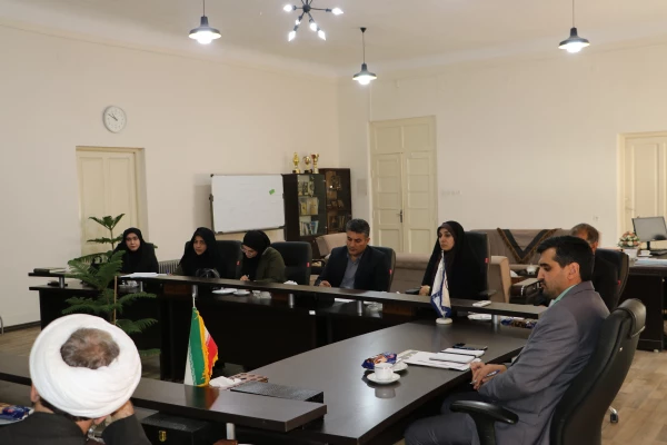 برگزاری جلسه شورای ارتقای سلامت کارکنان ودانشجویان در کمیته تغذیه دانشگاه فرهنگیان آذربایجان شرقی 16