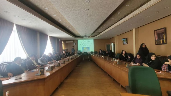 نشست تخصصی "آشنایی با آسیب های فضای مجازی 5