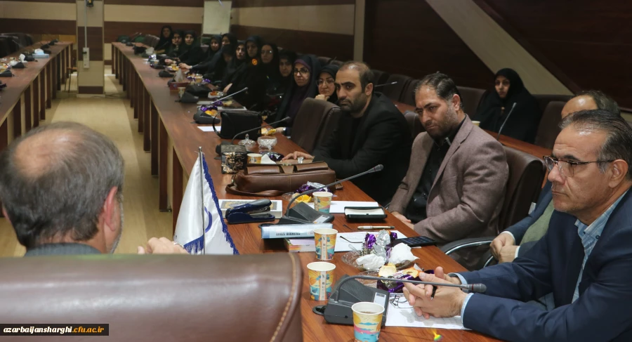  جلسه هم اندیشی اساتید هیات علمی و مدعو دانشگاه فرهنگیان استان آذربایجان شرقی 9