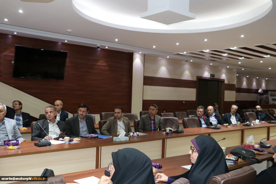  جلسه هم اندیشی اساتید هیات علمی و مدعو دانشگاه فرهنگیان استان آذربایجان شرقی 16