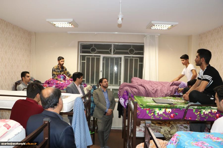 دیدار  صمیمی مشاور پارلمانی رئیس دانشگاه فرهنگیان کشور با دانشجو معلمان جدیدالورود آذربایجان شرقی  6