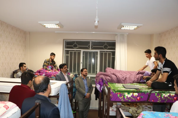 دیدار  صمیمی مشاور پارلمانی رئیس دانشگاه فرهنگیان کشور با دانشجو معلمان جدیدالورود آذربایجان شرقی  5