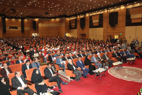 ورود بیش از یک هزار و 100 نفر معلم از دانشگاه فرهنگیان به نظام آموزشی استان  5