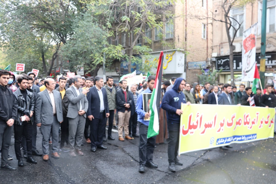 راهپیمایی ۱۳ آبان ماه تبریز با حضور گسترده دانشگاهیان دانشگاه فرهنگیان آذربایجان شرقی در تبریز
 2