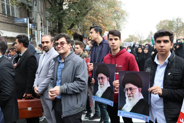 راهپیمایی ۱۳ آبان ماه تبریز با حضور گسترده دانشگاهیان دانشگاه فرهنگیان آذربایجان شرقی در تبریز
 8