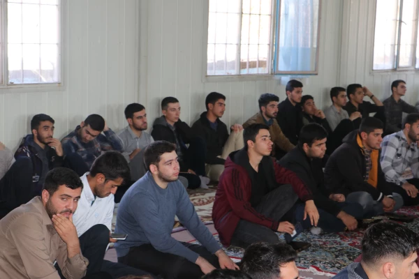 نشست صمیمی رئیس دانشگاه فرهنگیان استان با دانشجو معلمان واحد سراب 5