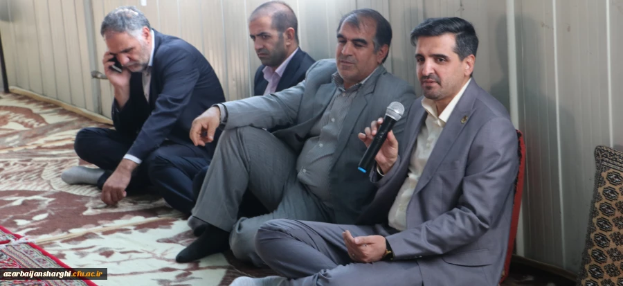 نشست صمیمی رئیس دانشگاه فرهنگیان استان با دانشجو معلمان واحد سراب 9