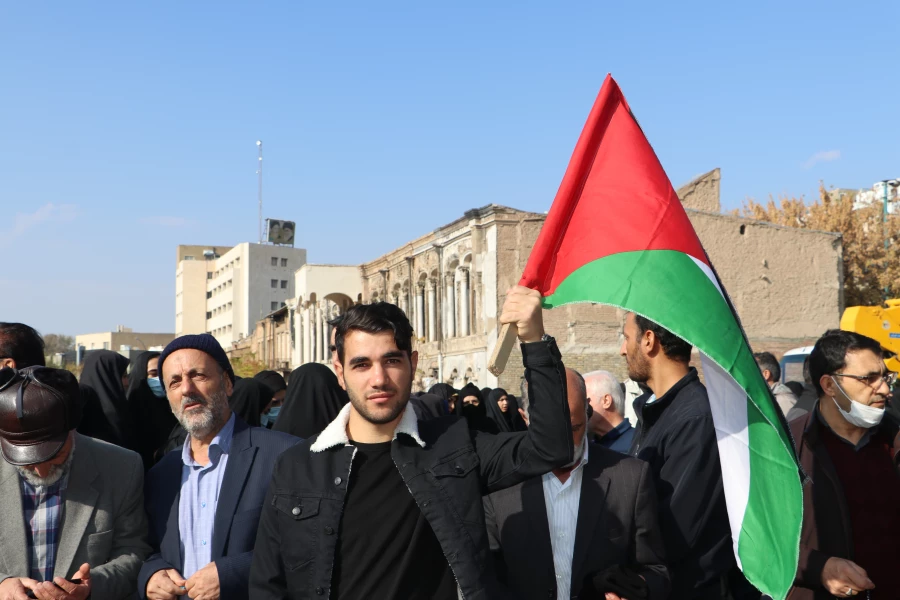 تجمع اساتید . همکاران  و دانشجو معلمان دانشگاه  فرهنگیان استان آذربایجان شرقی در حمایت از کودکان غزه در مصلای تبریز 10