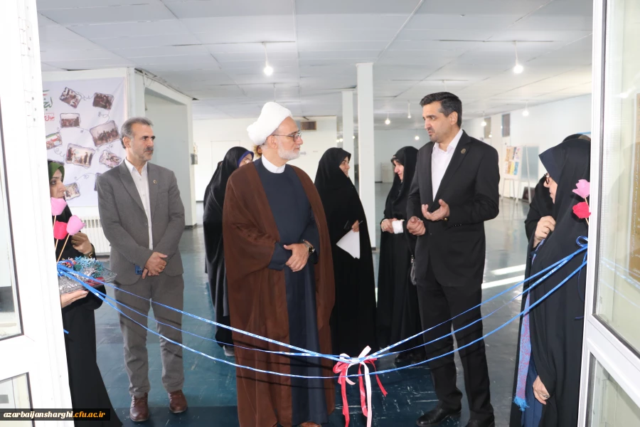 افتتاح پنجمین نمایشگاه استانی زیبا نگاری در دانشگاه فرهنگیان استان آذربایجان شرقی 6