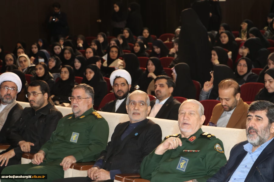 اجلاسیه نهایی کمیته دانشگاهیان کنگره ۱۰ هزار شهید آذربایجان شرقی 4